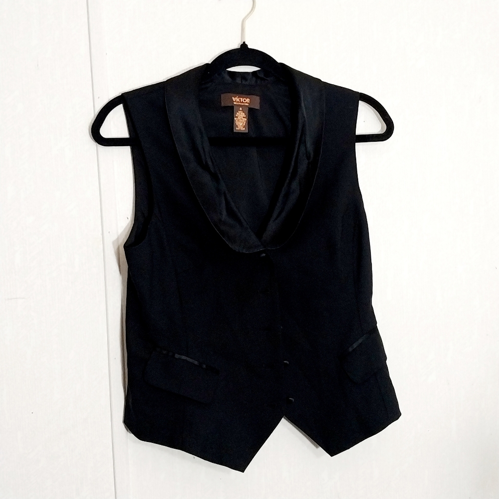 Victor Alfaro Elegant Black Fitted Vest